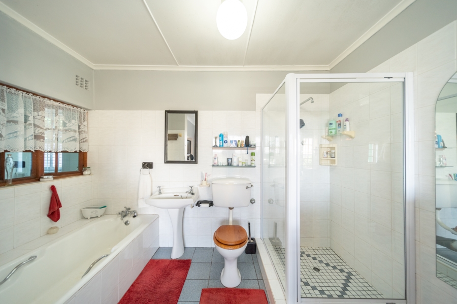 6 Bedroom Property for Sale in Stirling Eastern Cape